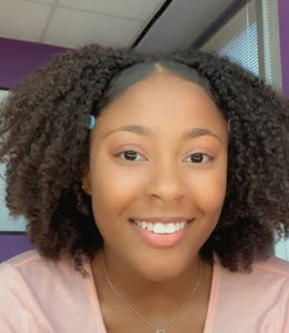 Meet your Posher, Mariah